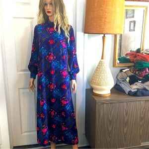 Vintage late 60s- early 70s Dress Maxi Bright Floral Bishop Sleeve EUC sz S